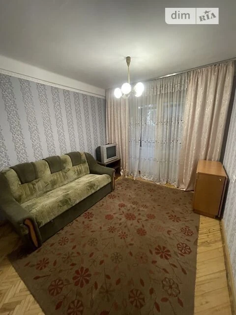 Довготривала оренда 2к квартири на вул. Космонавта Поповича