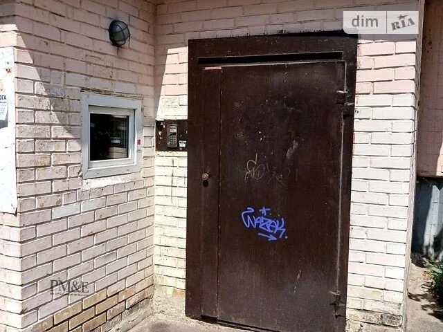 Довготривала оренда 1к квартири на вул. Коновальця Євгена 5А