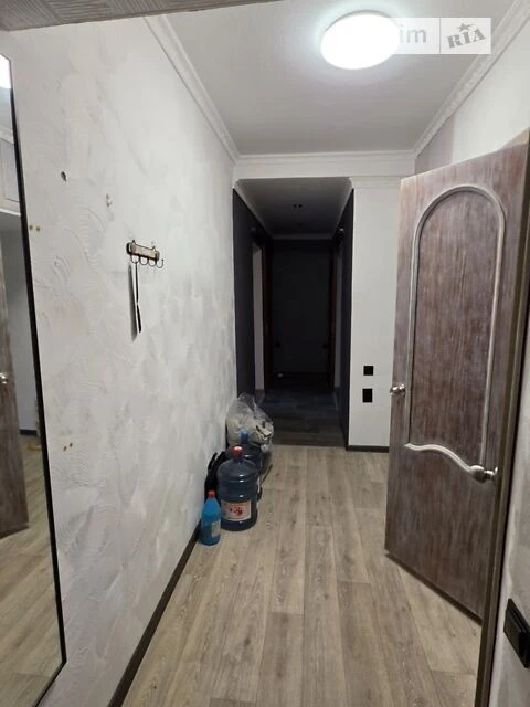 Довготривала оренда 2к квартири на вул. Івана Дзюби 8 • ID 3
