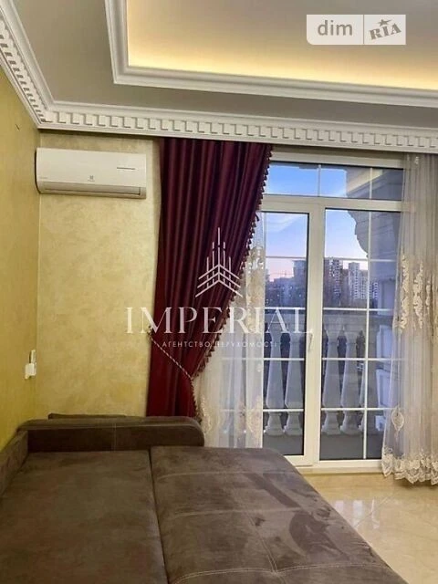 Довготривала оренда 1к квартири на вул. Михайла Максимовича