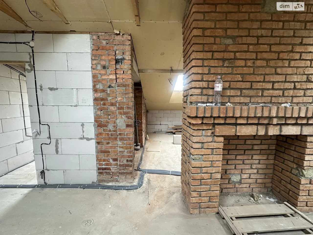 Продаж Квартира Озерна