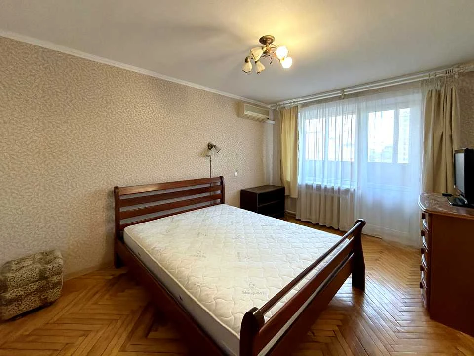 Квартира. Київ, Золотоустівська вул.
