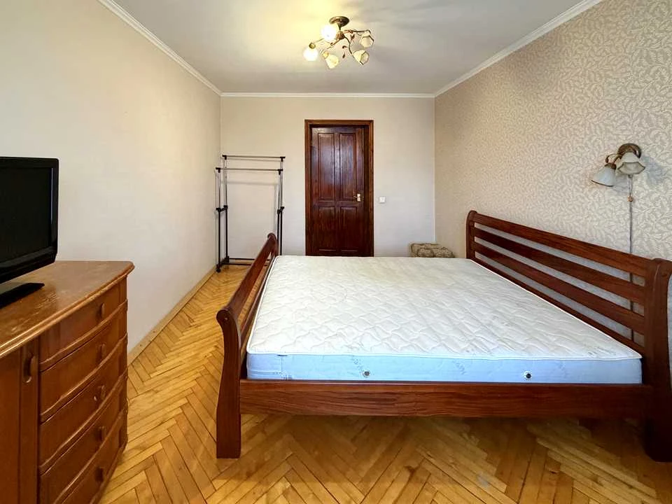 Квартира. Київ, Золотоустівська вул.