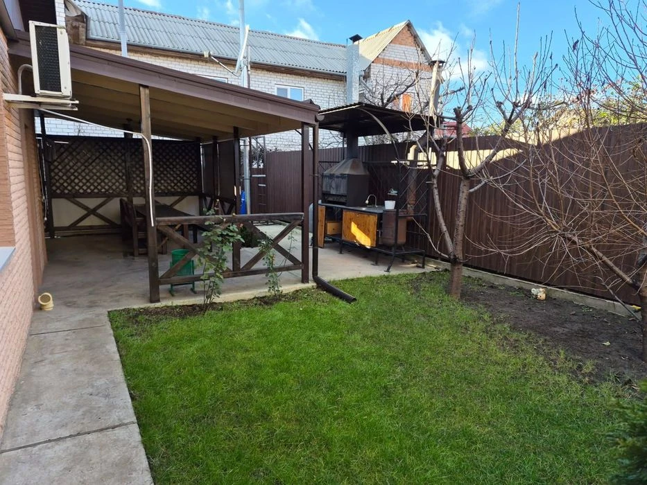 House for sale in Kosmos-center. From the owner.