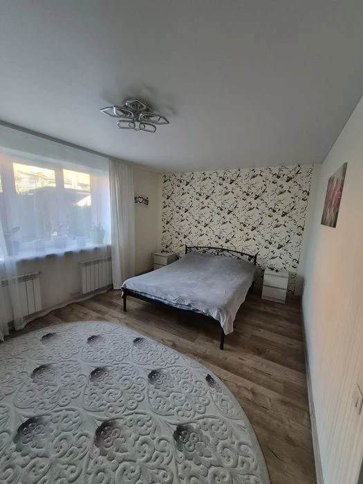 House for sale in Kosmos-center. From the owner.