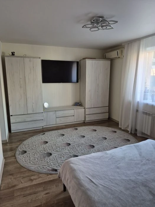 House for sale in Kosmos-center. From the owner.