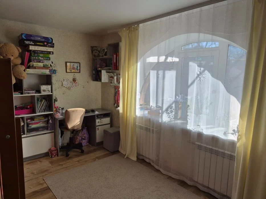 House for sale in Kosmos-center. From the owner.