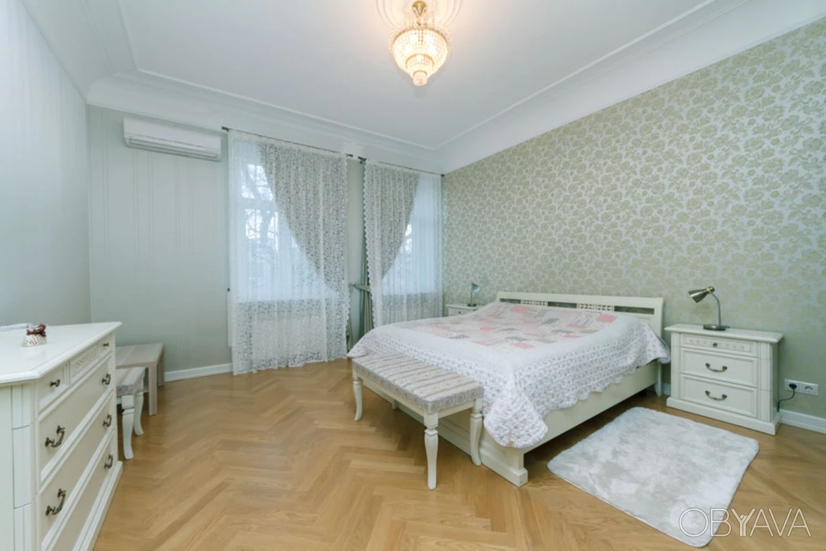 3-комнатная квартира, 160 кв.м