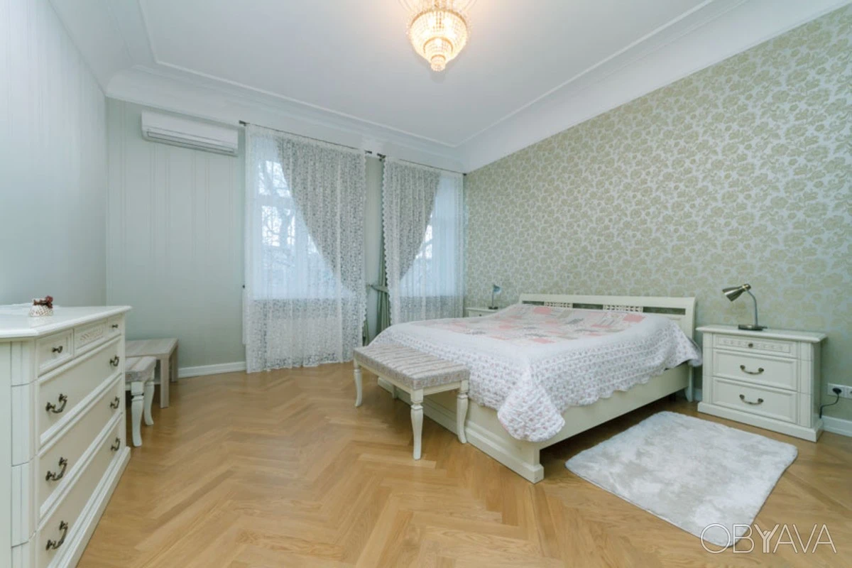 3-комнатная квартира, 160 кв.м