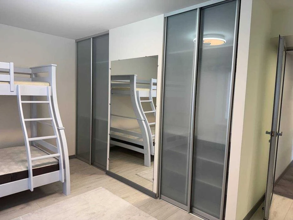Продам 4к квартиру р-н Дафі (Запорожське шосе,4)