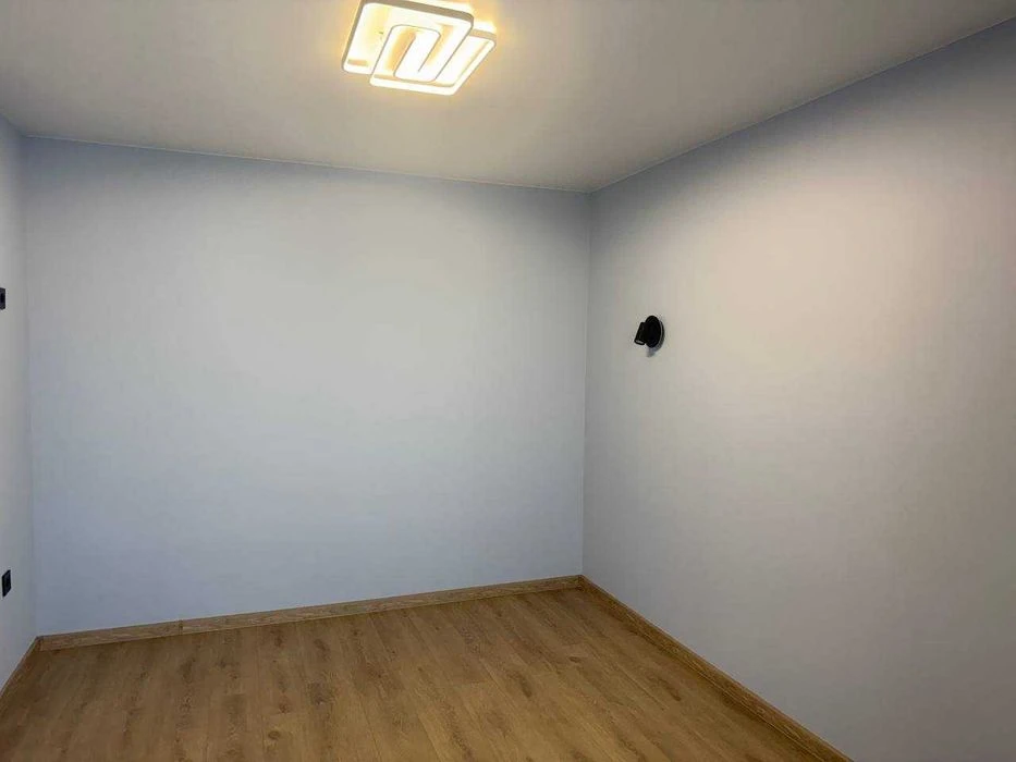 Продам 4к квартиру р-н Дафі (Запорожське шосе,4)