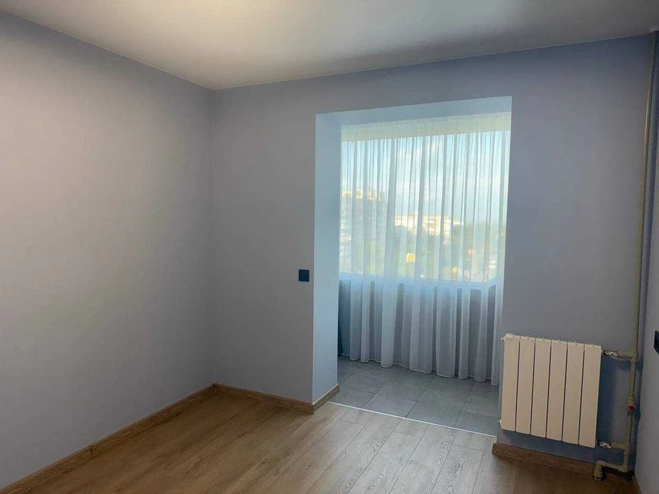 Продам 4к квартиру р-н Дафі (Запорожське шосе,4)