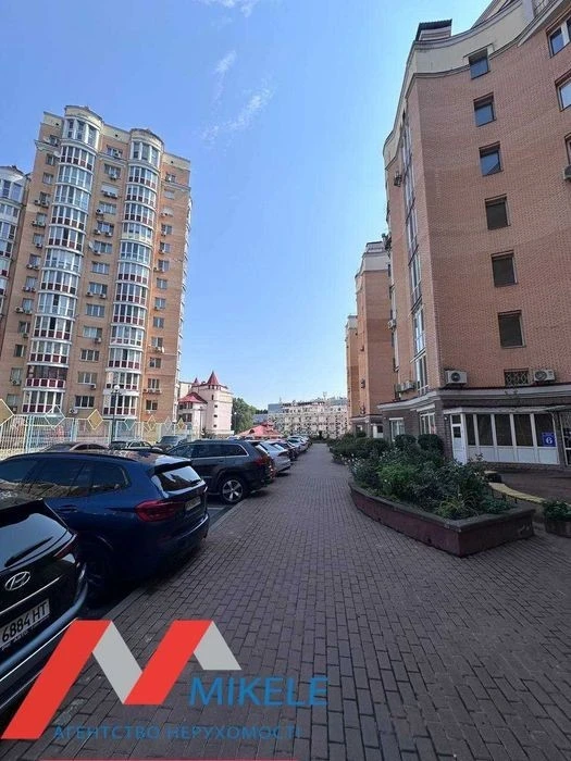Без% Продаж 2к квартира 79 м2 проспект Володимира Івасюка 6