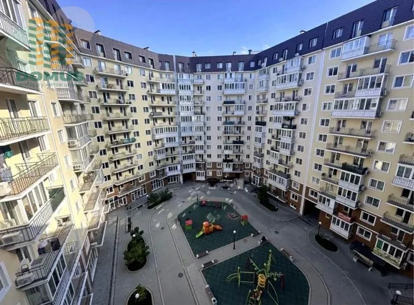 Продам 1 комн 42м2 ЖК Континент! Люстдорфский дор. 3 окна!
