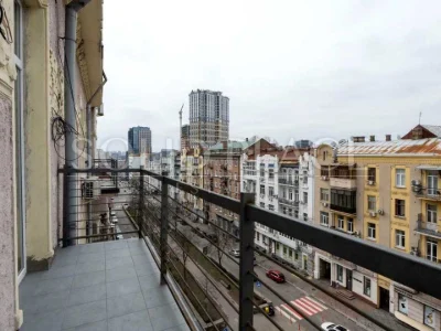 Квартира. Київ, Антоновича вул. (Горького)