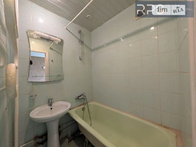 Sale of 3-room apartment 60.3 sq. m on Dniprovska embankment 5A, apt. 20