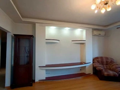 Квартира. Київ, Науки просп.