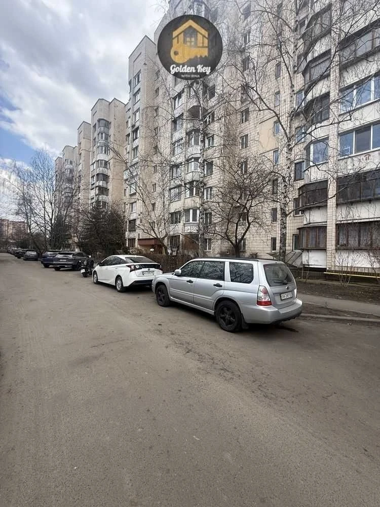 Продажа: Трехкомнатная квартира 74.5 м², Академика Булаховского
