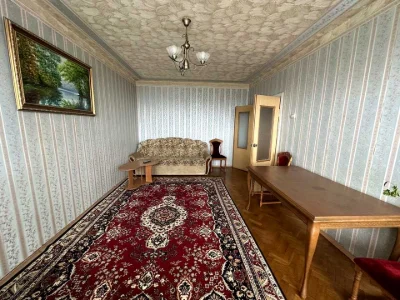Квартира. Київ, Михайла Омеляновича-Павленка вул. (Суворова)