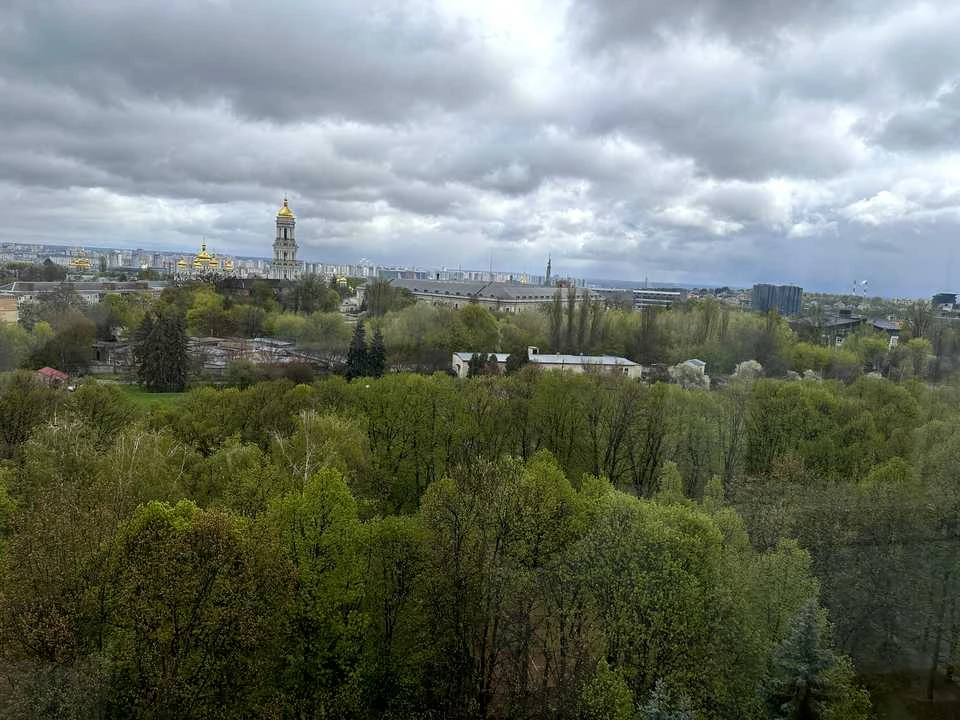 Квартира. Київ, Михайла Омеляновича-Павленка вул. (Суворова)