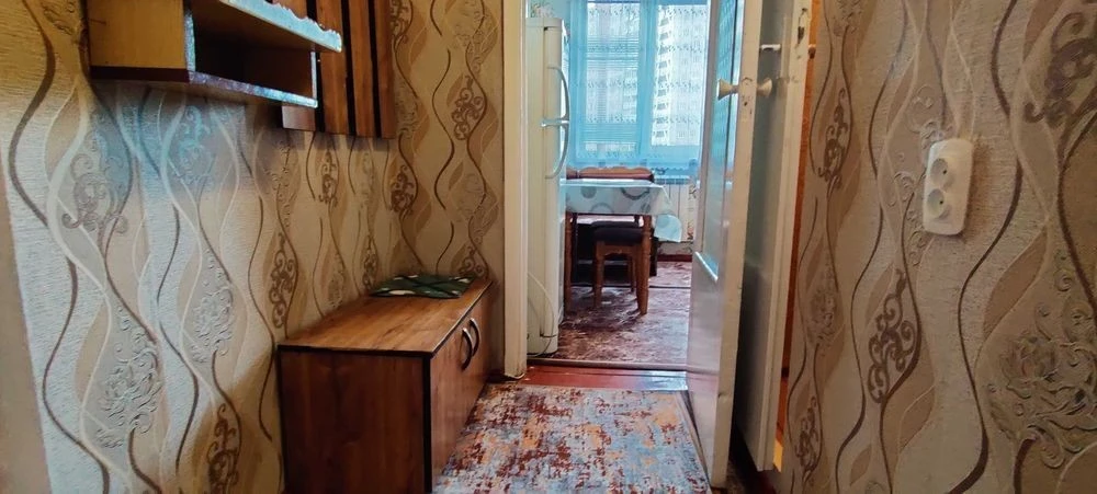 Вільна квартира Заболотного/Теремки метро ринок