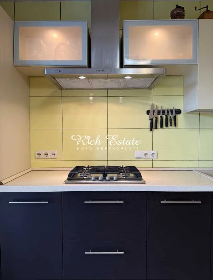 Оренда 3-кімнатної квартири 70 м², Борщагівська вул., 16
