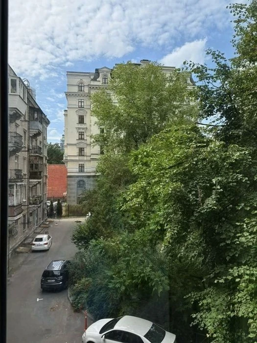 Здам однокімнатну квартиру біля метро Печерська