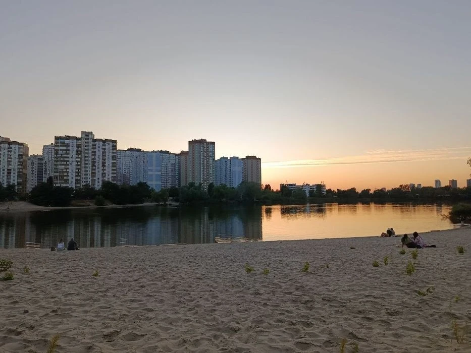 Оренда 1к квартири на Ревуцького, 17б біля озера