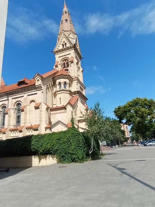Продам 6 ком. квартиру ул. Новосельского