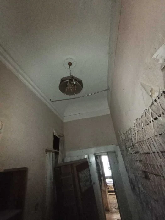 Продам 6 ком. квартиру ул. Новосельского