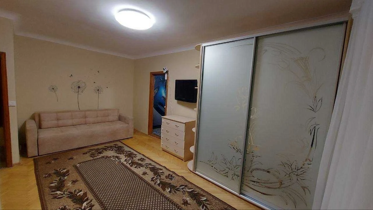 Оренда 2-кімнатної квартири 43 м², Миру просп., 6