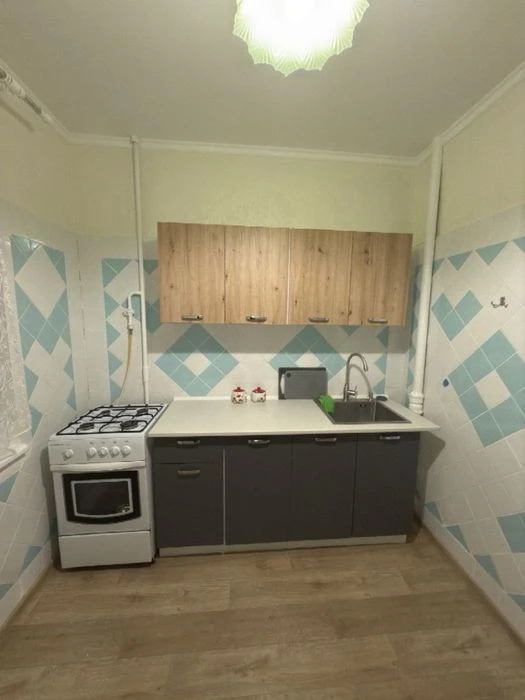 Оренда, початок Троєщини, ГАЗ