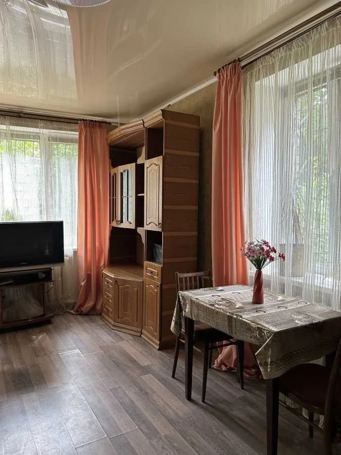 Оренда 1-кімнатної квартири 29 м², Металістів пров., 12
