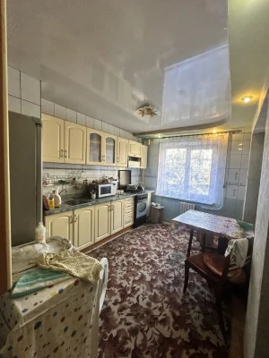 Продам 4х.комнатную квартиру на Тополе-3