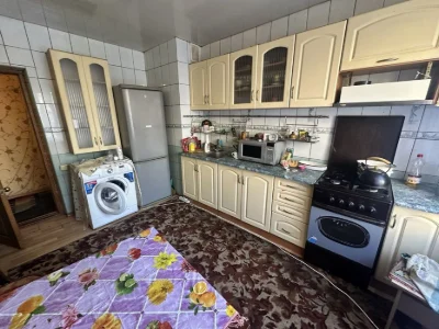Продам 4х.комнатную квартиру на Тополе-3