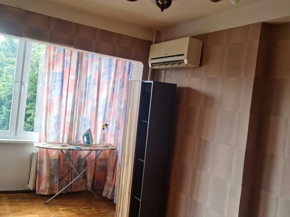 Квартира. Київ, Парково-Сирецька вул. (Тимофія Шамрила)