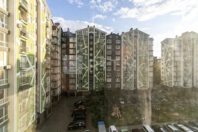 Продаж 2-кімнатної квартири в ЖК “Різдвяний”