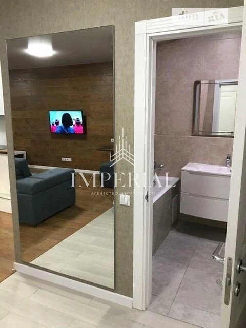 Довготривала оренда 1к квартири на вул. Драгоманова 2 • ID 3
