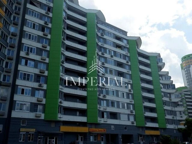 Довготривала оренда 2к квартири на вул. Вишгородська 45/1 •