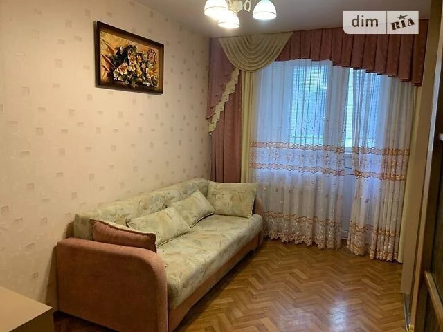 Довготривала оренда 1к квартири на вул. Райдужна 21А • ID 34