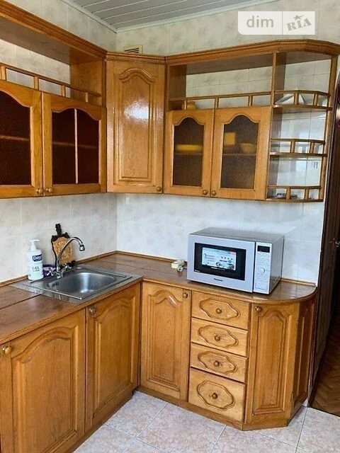 Довготривала оренда 1к квартири на вул. Райдужна 21А • ID 34