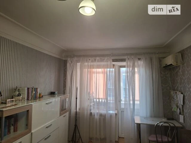 Довготривала оренда 2к квартири на вул. Леоніда Первомайсько