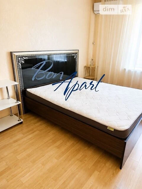 Довготривала оренда 1к квартири на пл. Святошинська 1 • ID 3