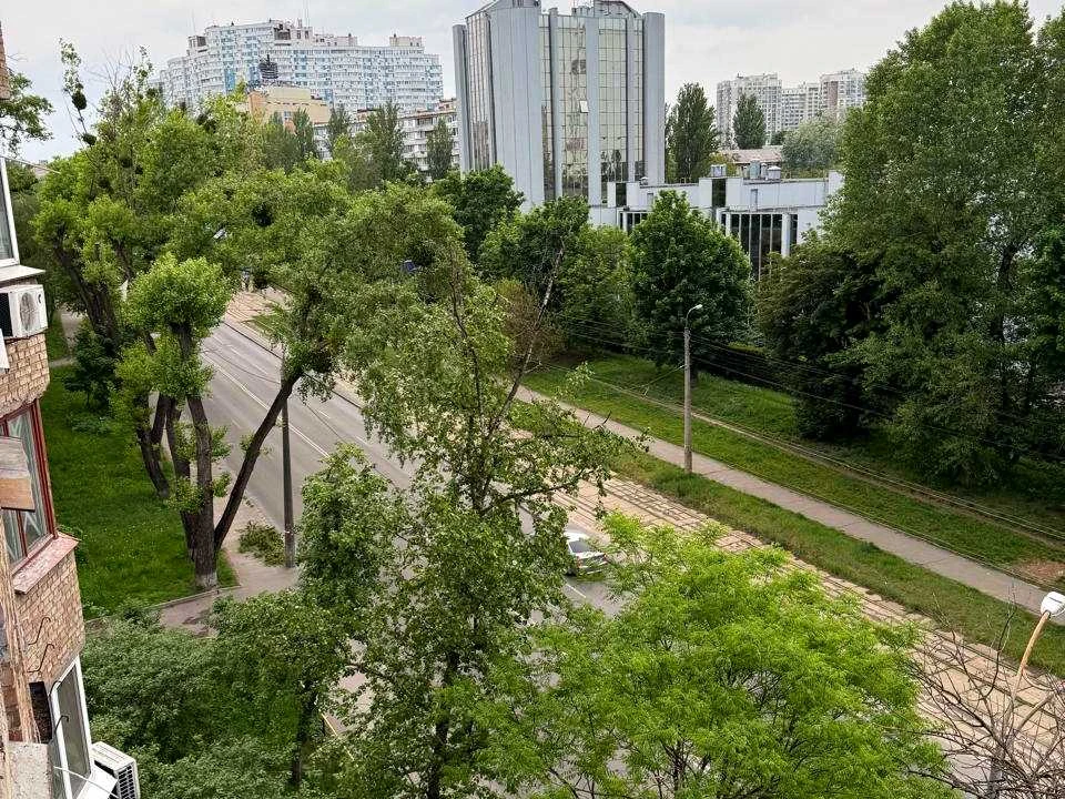 Квартира. Київ, Дегтярівська вул.