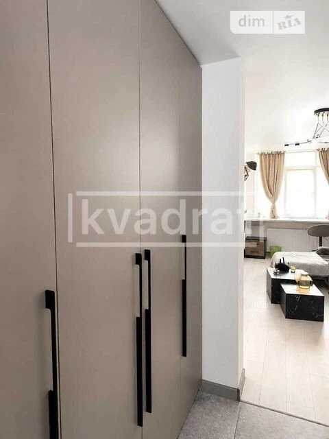 Довготривала оренда 2к квартири на Пчелки Елены 3 • ID 34740
