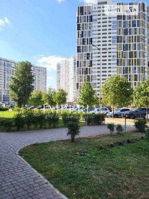 Довготривала оренда 2к квартири на вул. Андрія Аболмасова 7