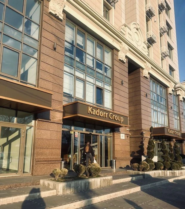 Довгострокова оренда 2-х кім. " Кадорр" вул. Жилянська, 68.