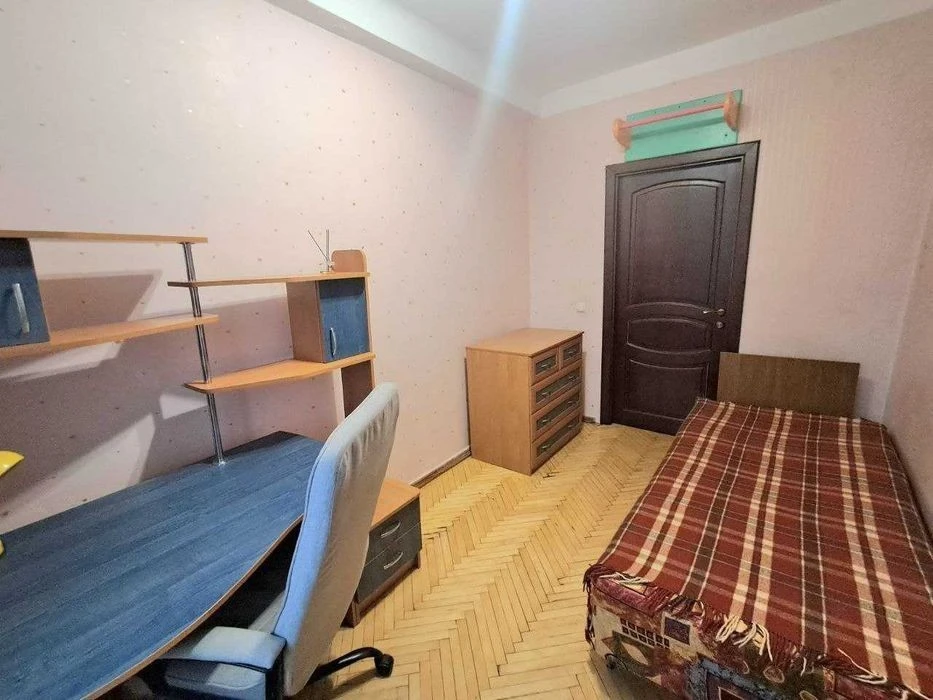Здам квартиру 3 хв. метро Звіринецька Світло є завжди