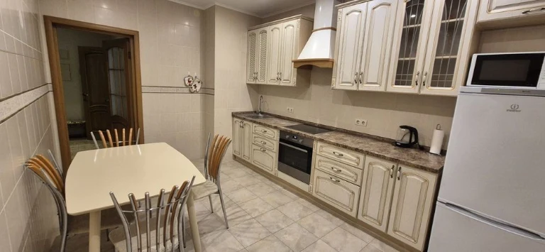 Довгострокова оренда 1к Патріарха Скрипника 40, генератор, б