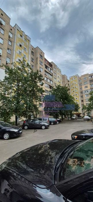 Довгострокова оренда 2к квартири вул. Рональда Рейгана, 28 Т